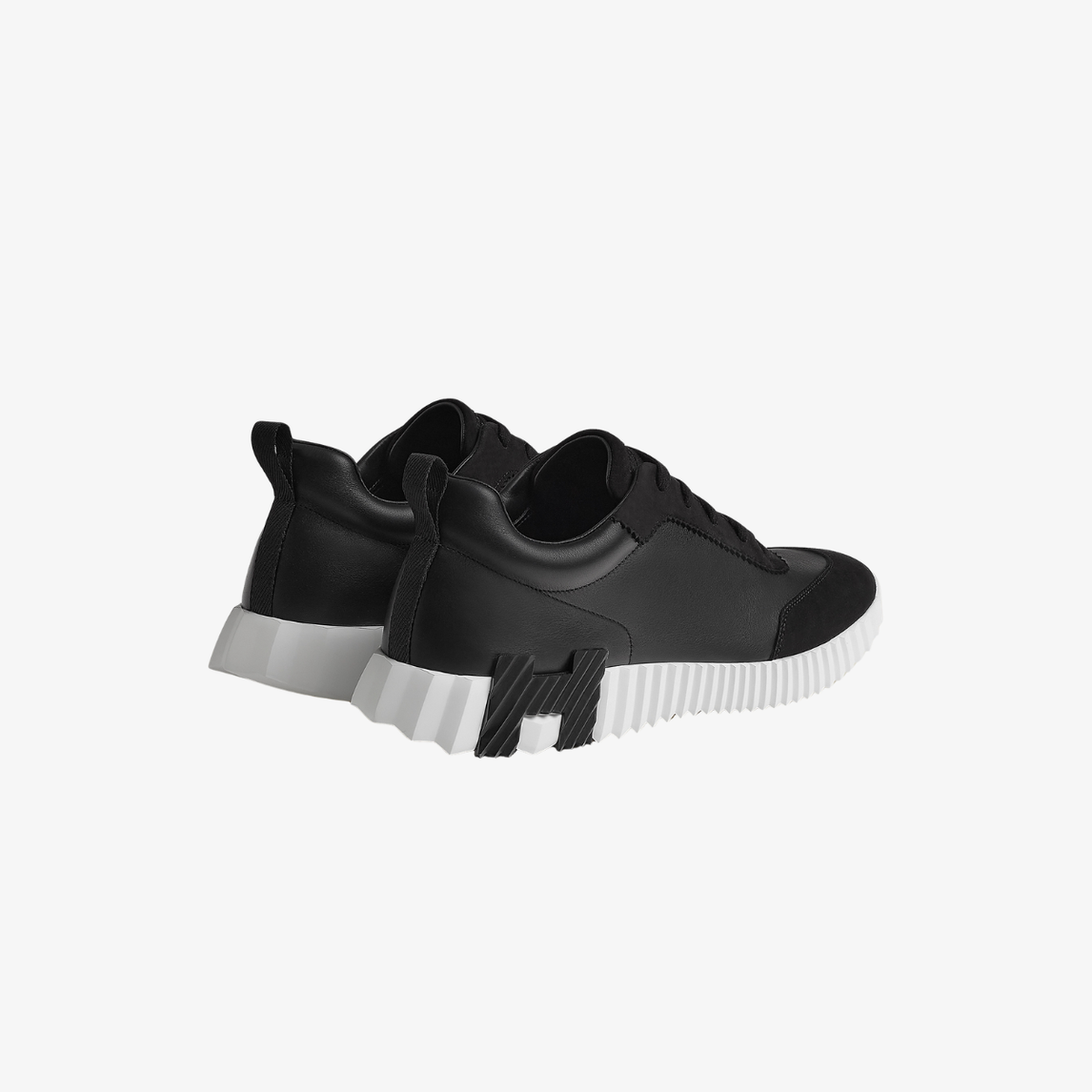 SNEAKERS BOUNCING
